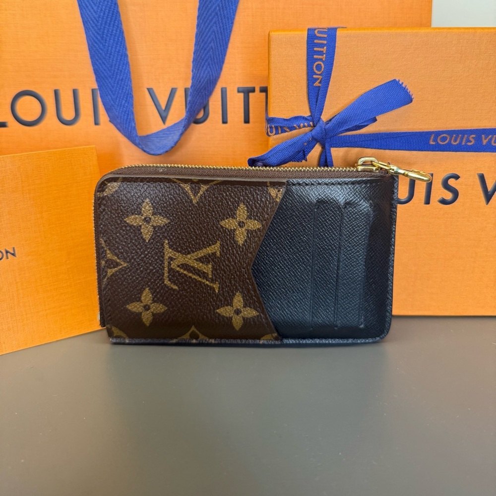 AUTHENTIC Louis Vuitton Card Holder Recto Verso Wallet in Monogram - Picture 6 of 12